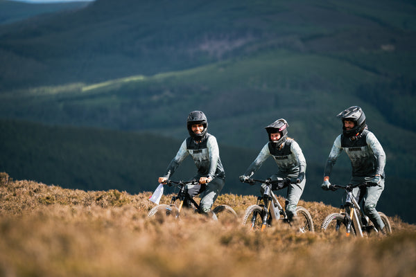 Video: What does it take to finish an EWS Race? | RAAW // LEVELNINE Gravity Team