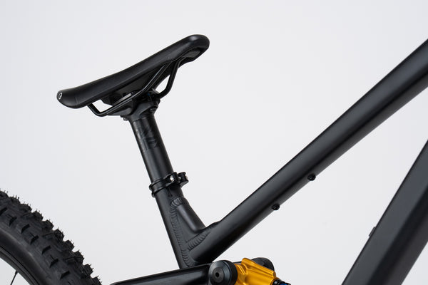 Yalla!! V2 Öhlins Komplettbike