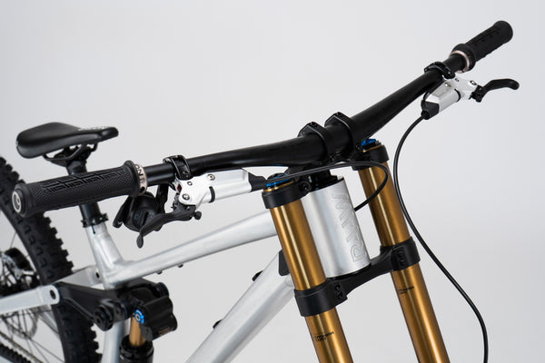 Yalla!! V2 Fox Factory Komplettbike